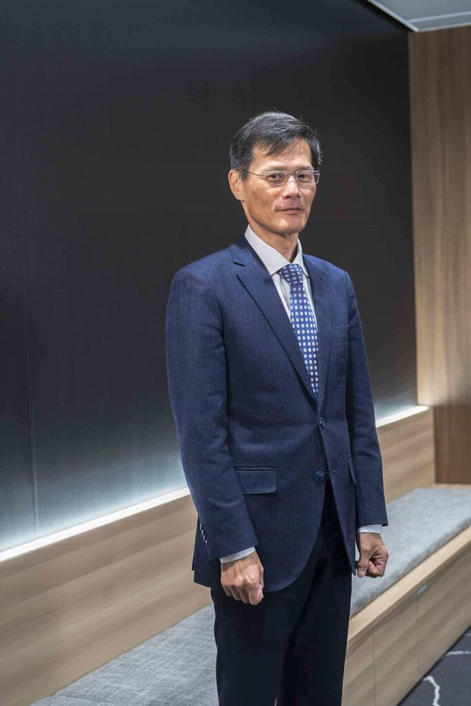 インタビュイー人物画像